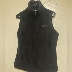 Columbia sportswear fleece vest Women’s size medium